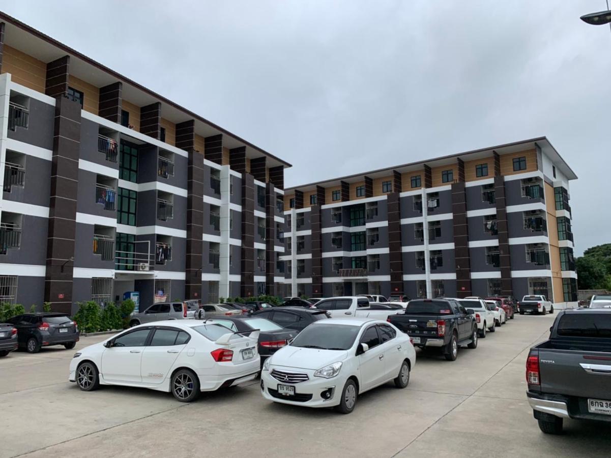 Ferienwohnung Pattanagorn Mansion พัฒนากร แมนชั่น Rayong Exterior foto